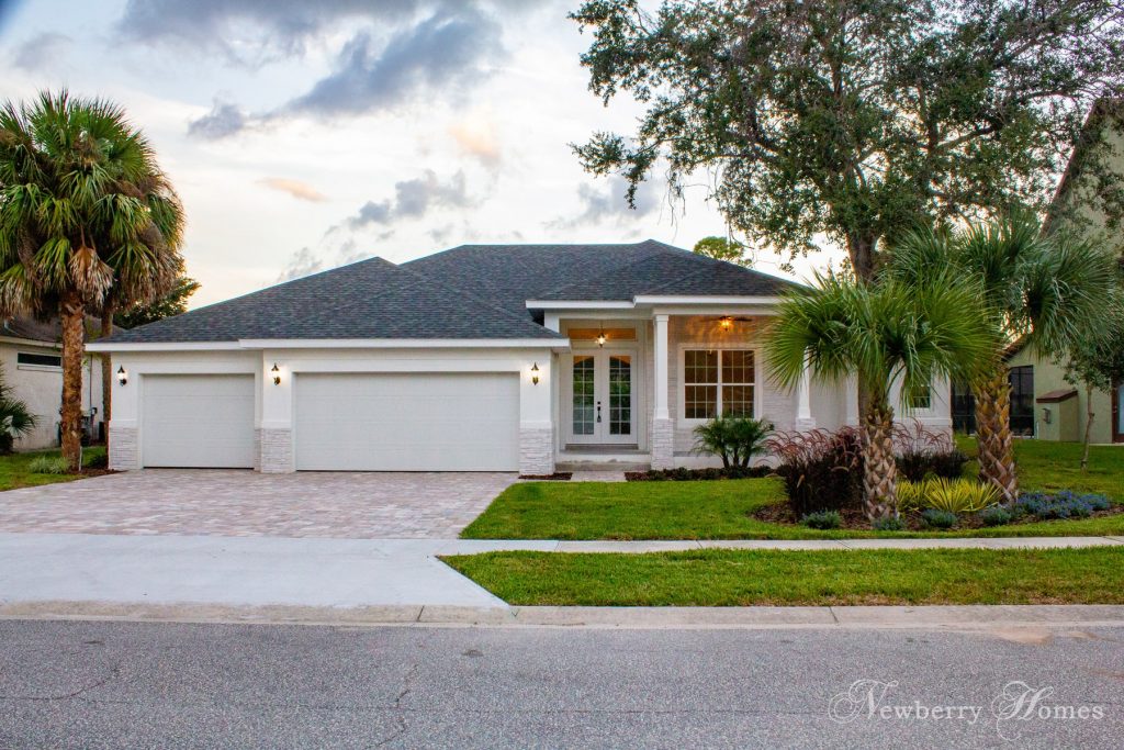 6221 Morning Drive house exterior